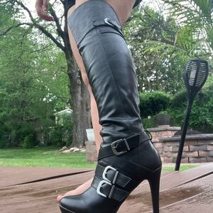 XOXO Black Over the Knee Boots with Platform Sole